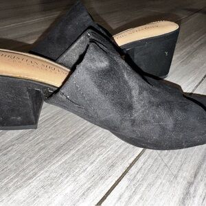 Christian Siriano Women's Black Mules